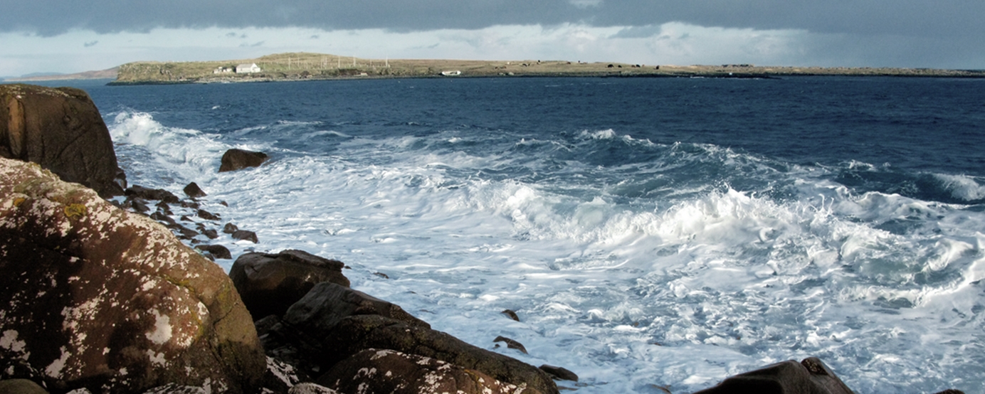 Waves in the seaside of the Isle of Skye