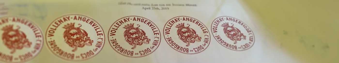 Circular stamp with a lion